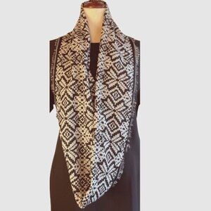 J Jill Women's Black and White Scarf